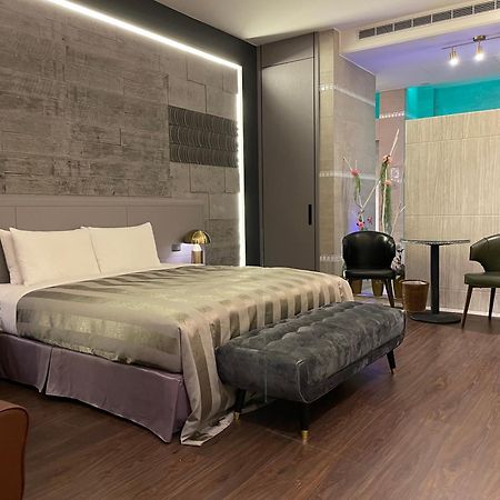 كاوشيونغ Purple Garden Motel المظهر الخارجي الصورة