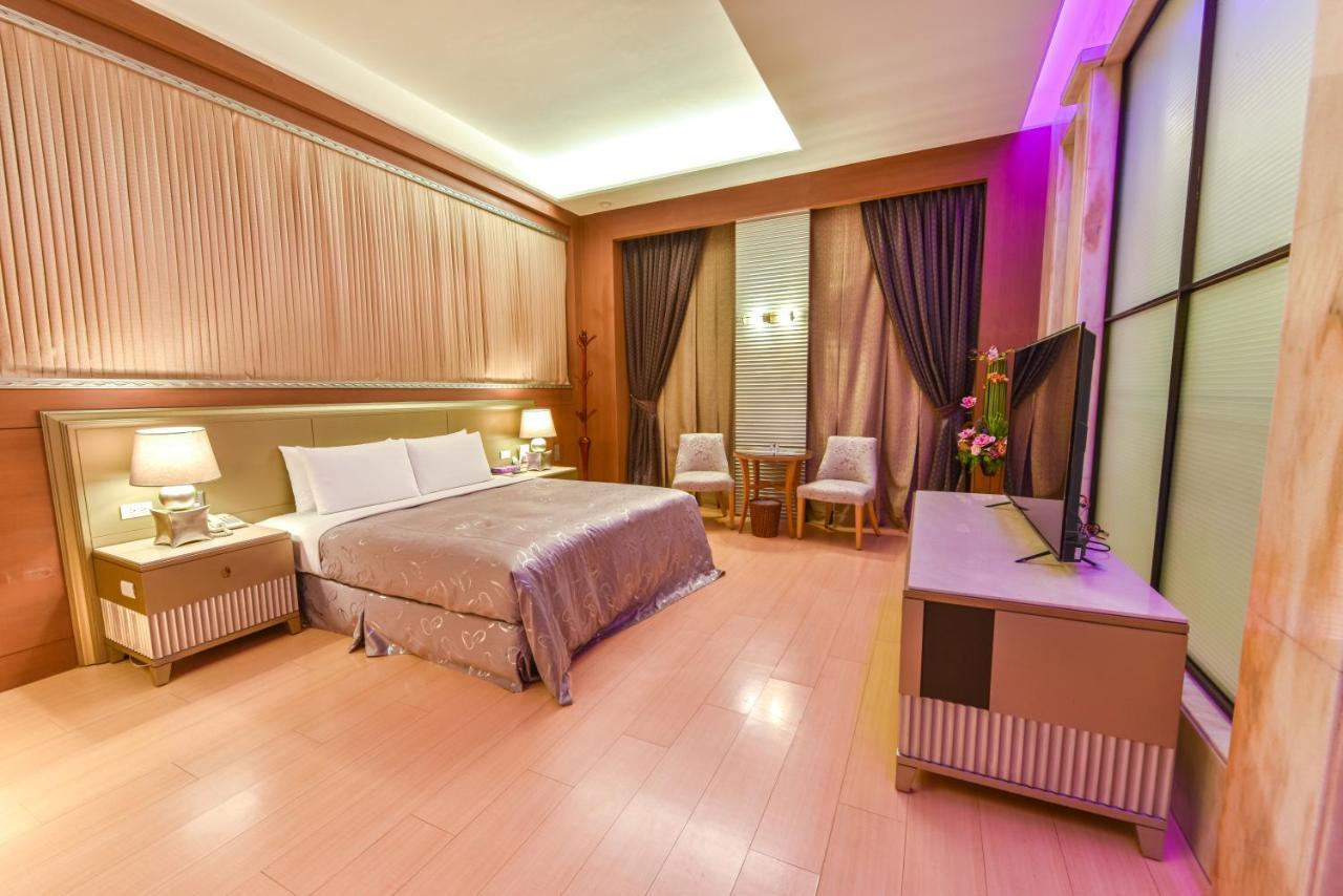 كاوشيونغ Purple Garden Motel المظهر الخارجي الصورة