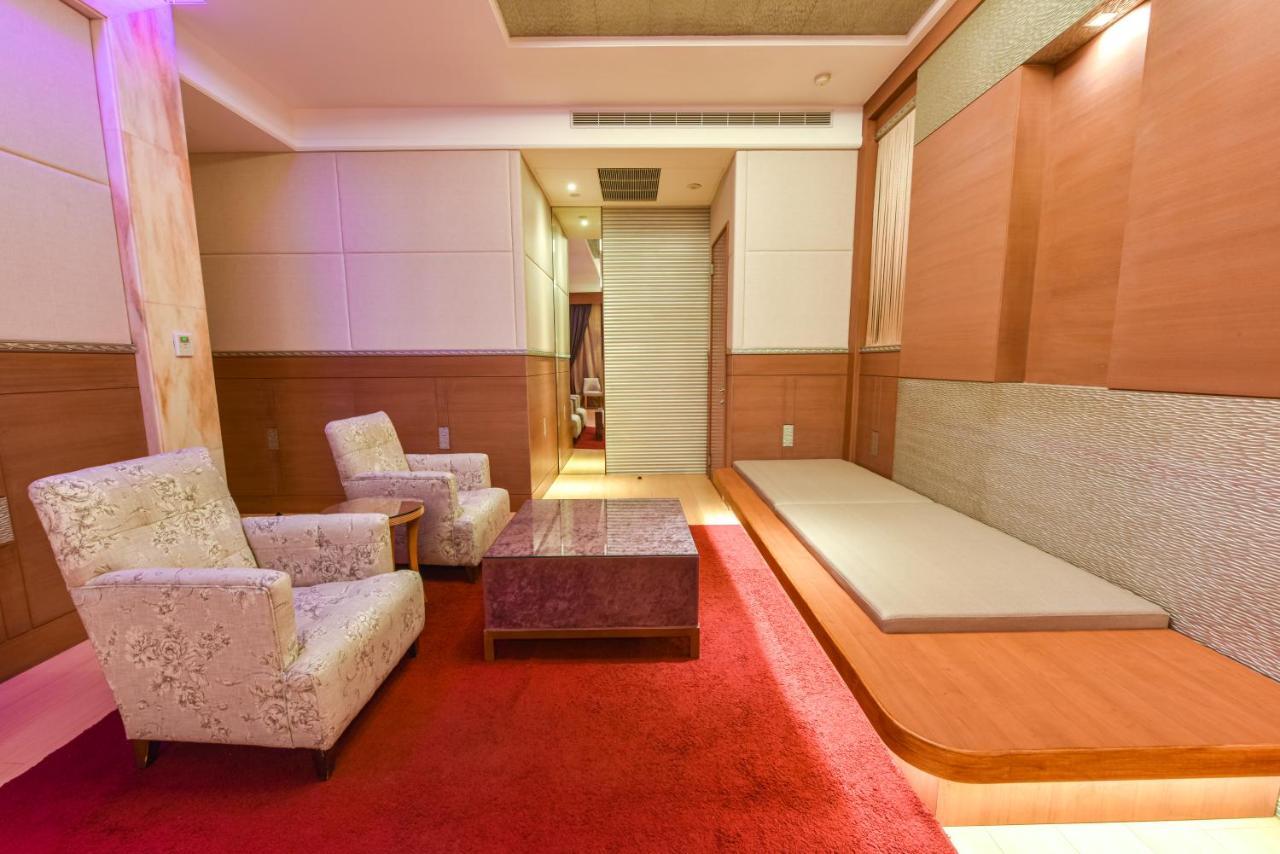 كاوشيونغ Purple Garden Motel المظهر الخارجي الصورة