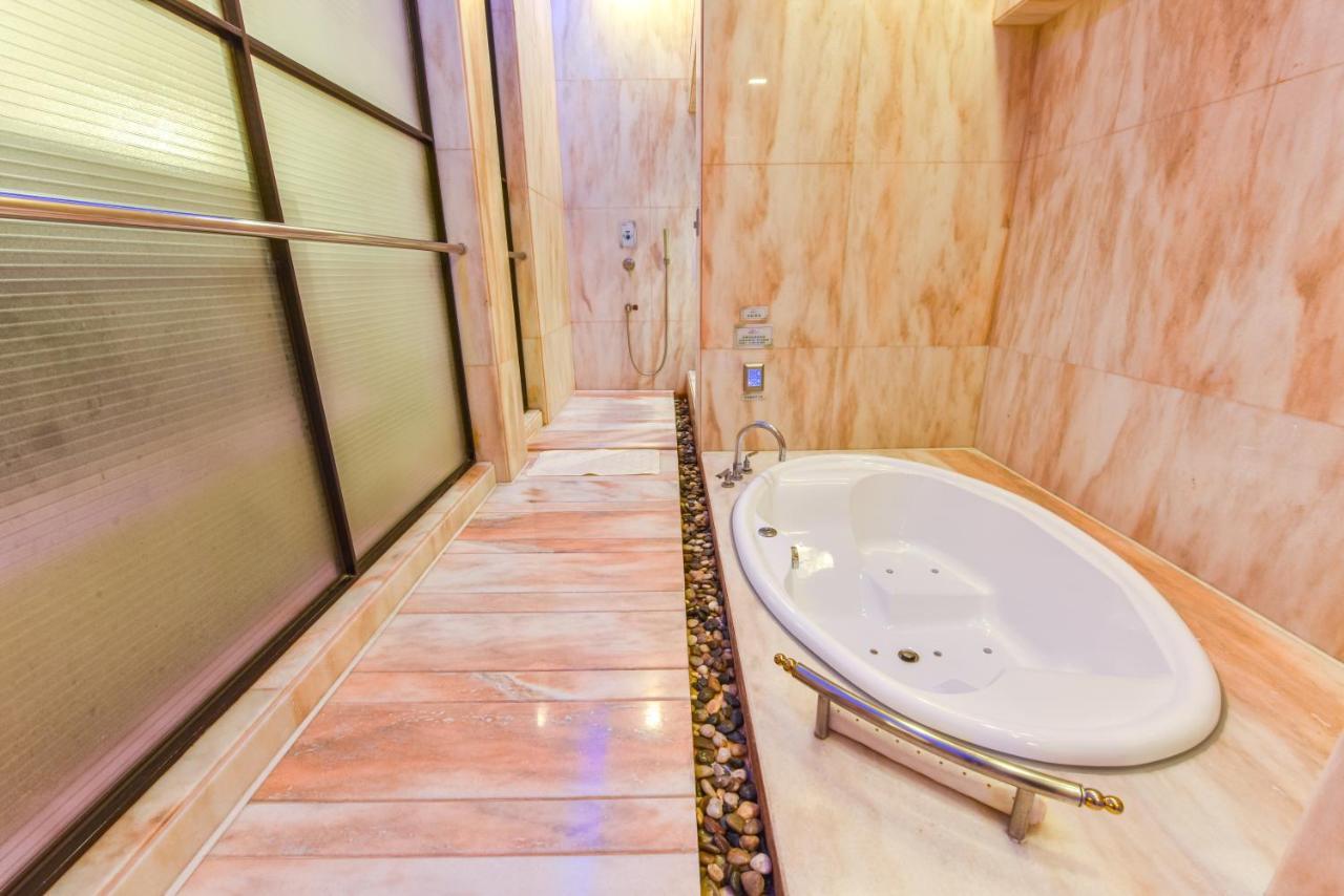 كاوشيونغ Purple Garden Motel المظهر الخارجي الصورة