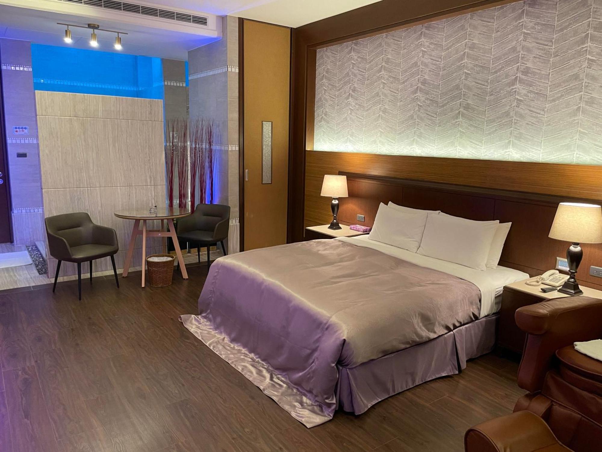 كاوشيونغ Purple Garden Motel المظهر الخارجي الصورة
