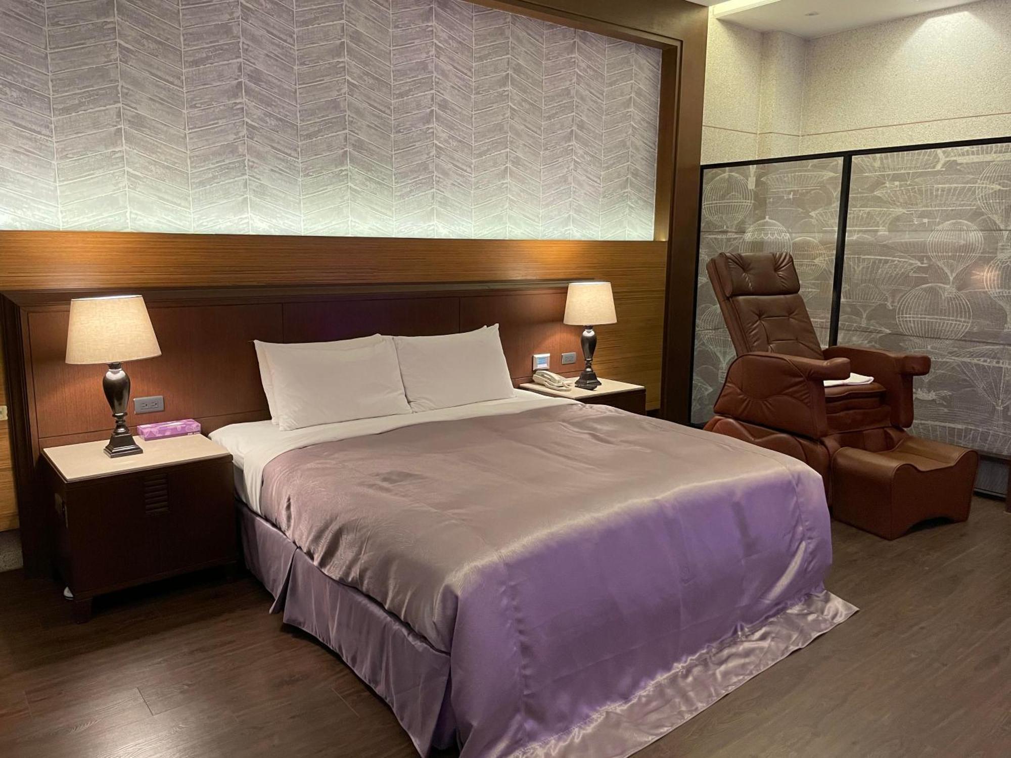 كاوشيونغ Purple Garden Motel المظهر الخارجي الصورة